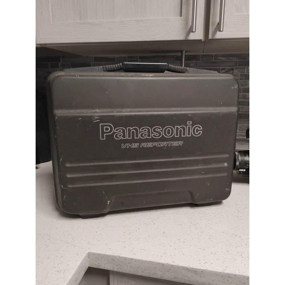 Panasonic VHS Reporter Mfg 1987 PARTS‎ ONLY Professional Camera With Case